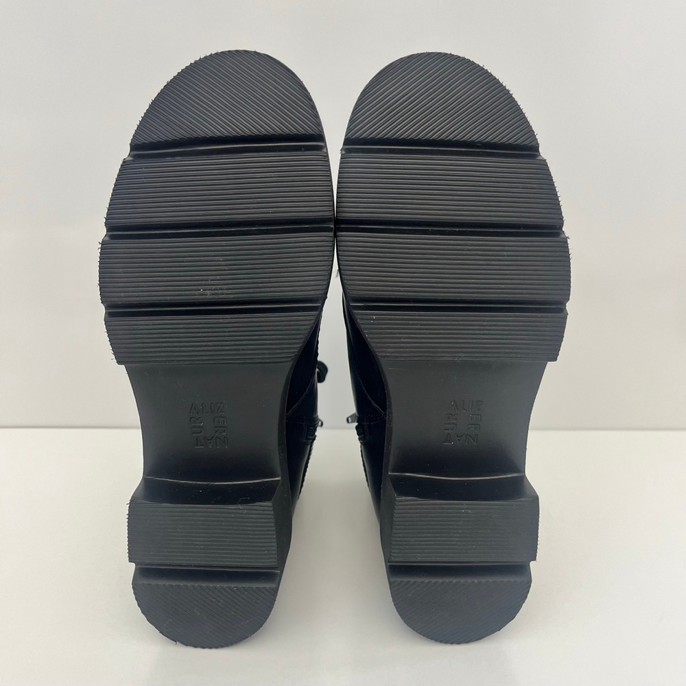 Black Ankle Booties Low Heel Side Zip Comfort Boots Size 7 Naturalizer Cabaret - Picture 13 of 13
